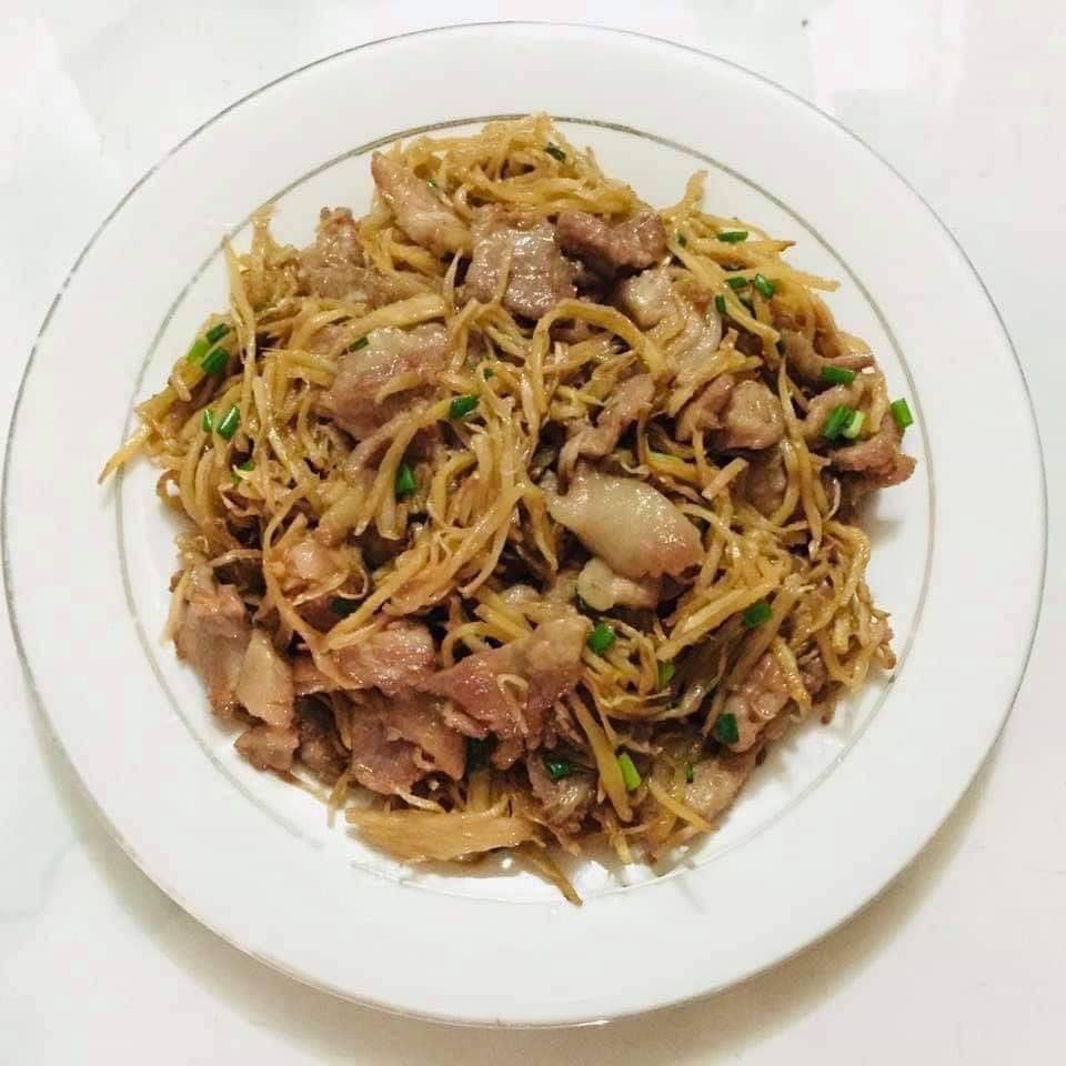 ឆាខ្ញីសាច់ជ្រូក