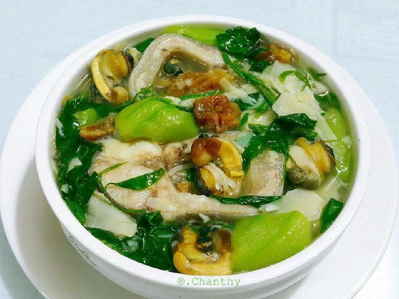 សម្លប្រហើរ